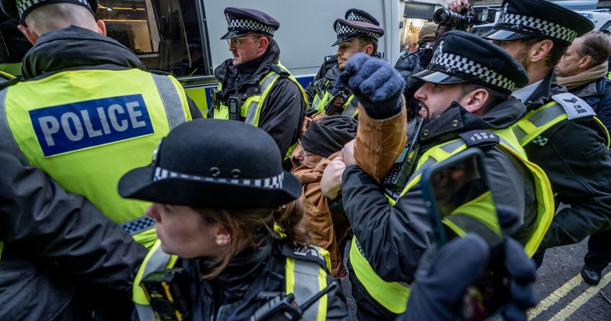 Police Intensify Measures Against Chants at Pro-Palestinian Protests in the UK