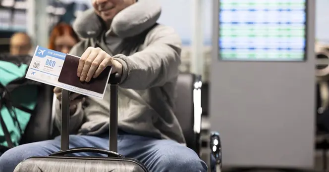 Foreign Office Warns UK Travellers of Entry Requirements for North America