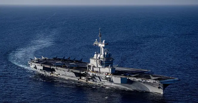 French Aircraft Carrier Approaches Strait of Hormuz Amid Trump Warning to Iran