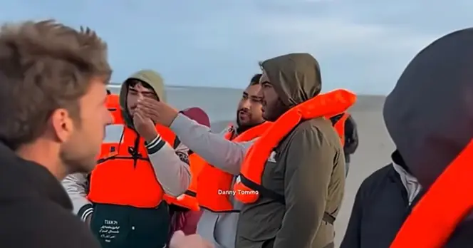 French Director Criticised for Advising Migrants on English Channel Rescues