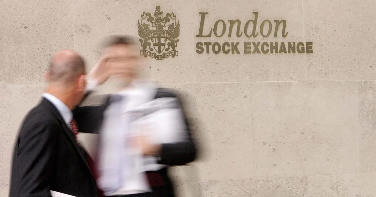 FTSE 100 Suffers Amid Falling Pound and Growing Iran Tensions