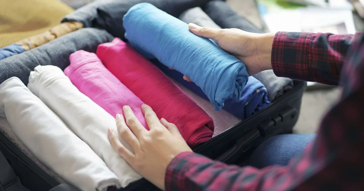 Efficient Packing Method Allows Four Weeks of Clothes in One Cabin Bag