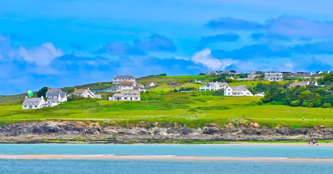 Gordon Ramsay's Holiday Home in Cornwall Attracts Rising Tourist Interest