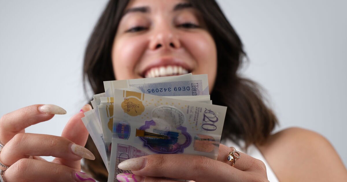 HMRC Alerts One Million UK Taxpayers to Possible Refunds for Overpayments