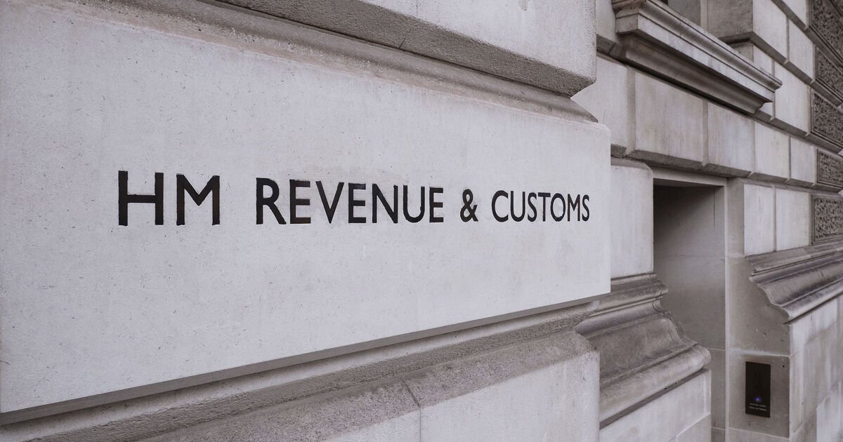 HMRC to Impose £100 Fines on Nearly One Million Households for Late Tax Returns