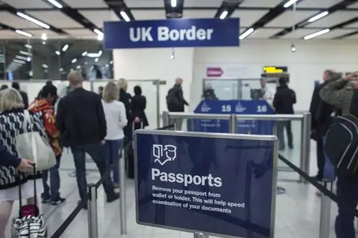 Home Office to Allow Children Aged 8-9 to Use eGates at 13 Airports