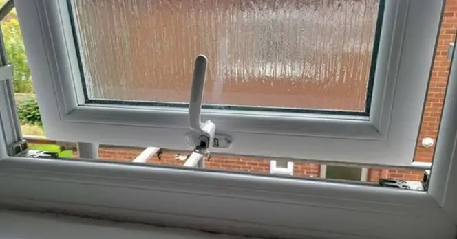Households in England Advised to Keep Windows Closed During Heatwave