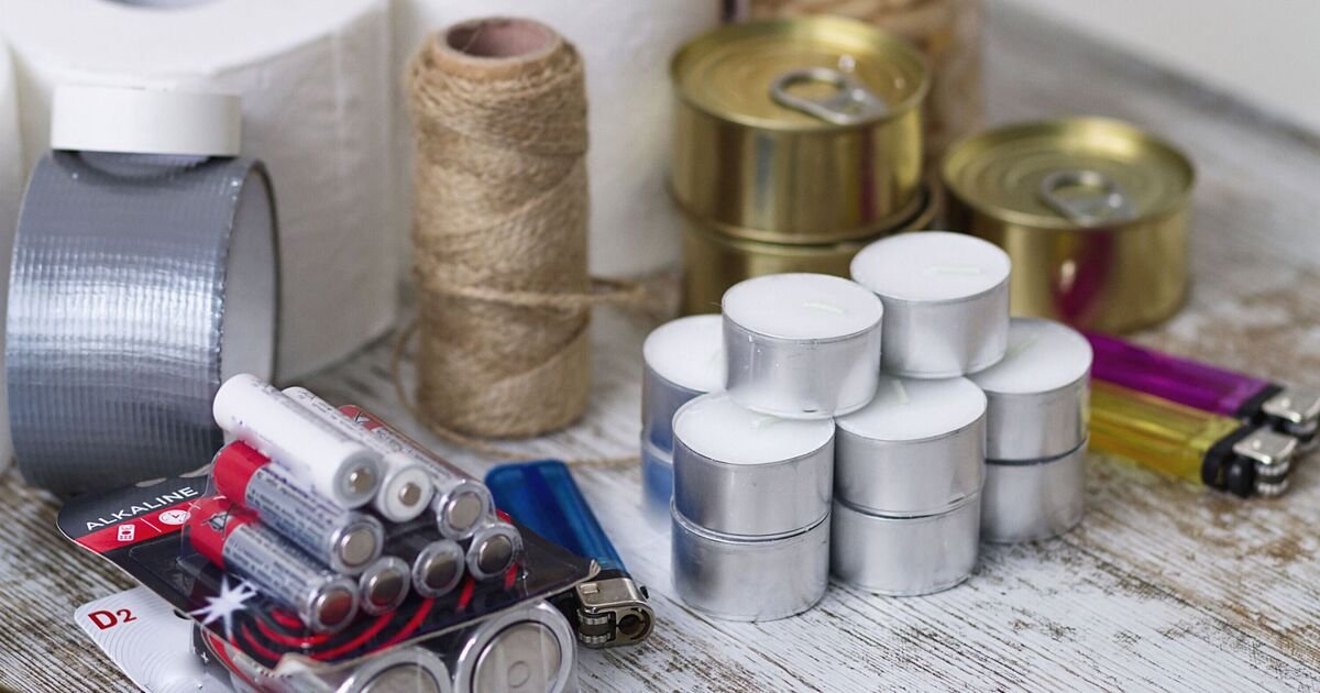 UK Households Advised to Prepare Candles Ahead of Friday Storms