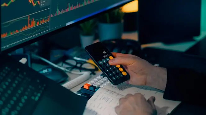 Investors Shift Focus to HYPE Funds Amid Decline in Bitcoin and Ether ETFs