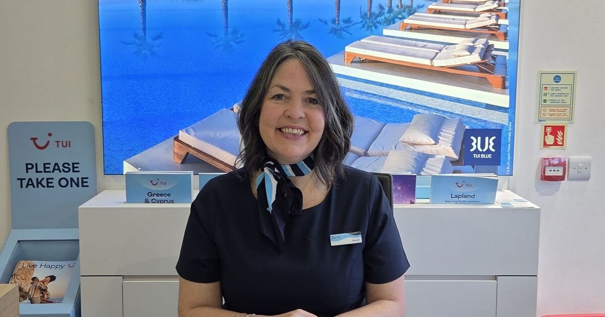 TUI Agent Recommends Santorini as Premier Destination for Romantic Getaways