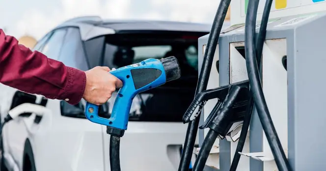 Man Claims £10,000 Savings After Switching to Electric Vehicles Over 10 Years