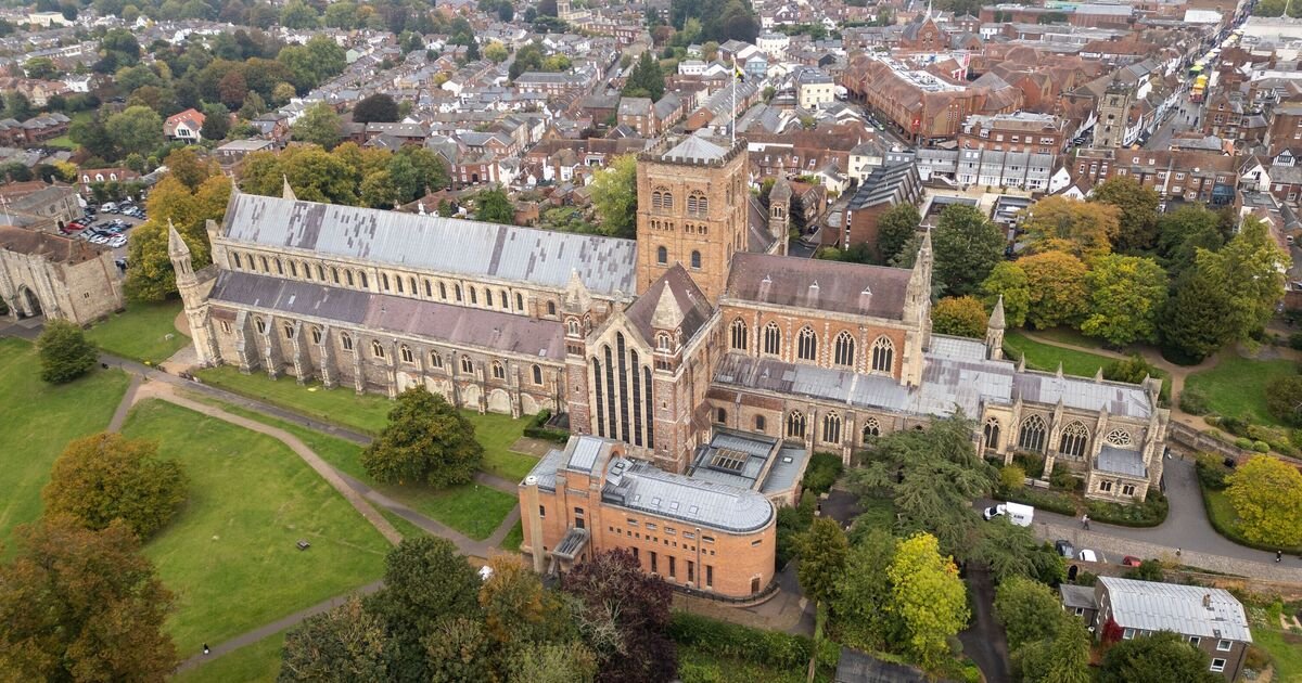 Visitor Disappointed by Historic UK Market Experience Despite City’s Rich Heritage
