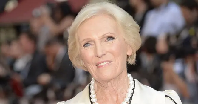 Hamish Praises Mary Berry After Joyful Flower Arranging Session