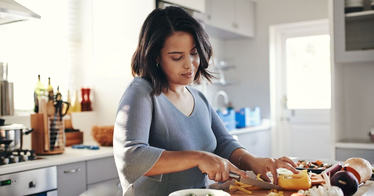 NHS Trusts Face Critical Incident as Norovirus Cases Surge: Importance of Hand Hygiene at Mealtimes Highlighted