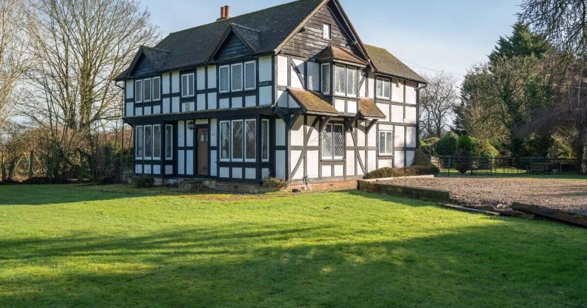David Gilmour's Former Essex Home Listed for £1 Million