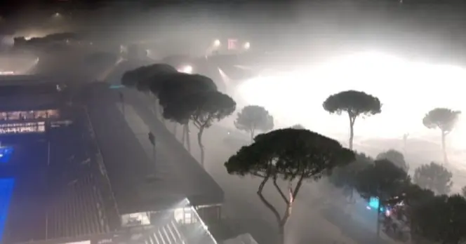 Tennis Match Interrupted by Inter Milan Fans' Fireworks at Italian Open