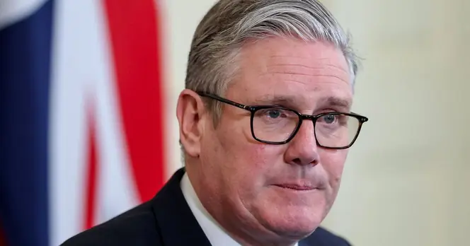 Starmer Appoints Controversial Advisors to Tackle Labour Party Crisis