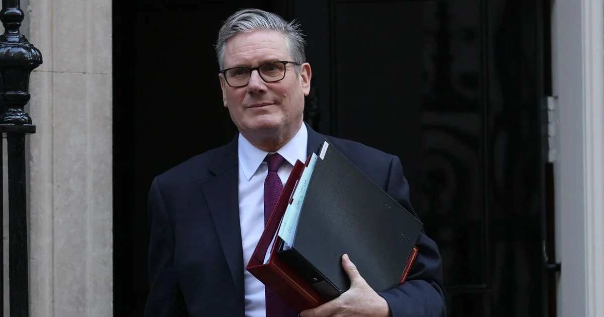 Starmer to Reassess Labour's Immigration Policy Amidst Rayner's Criticism