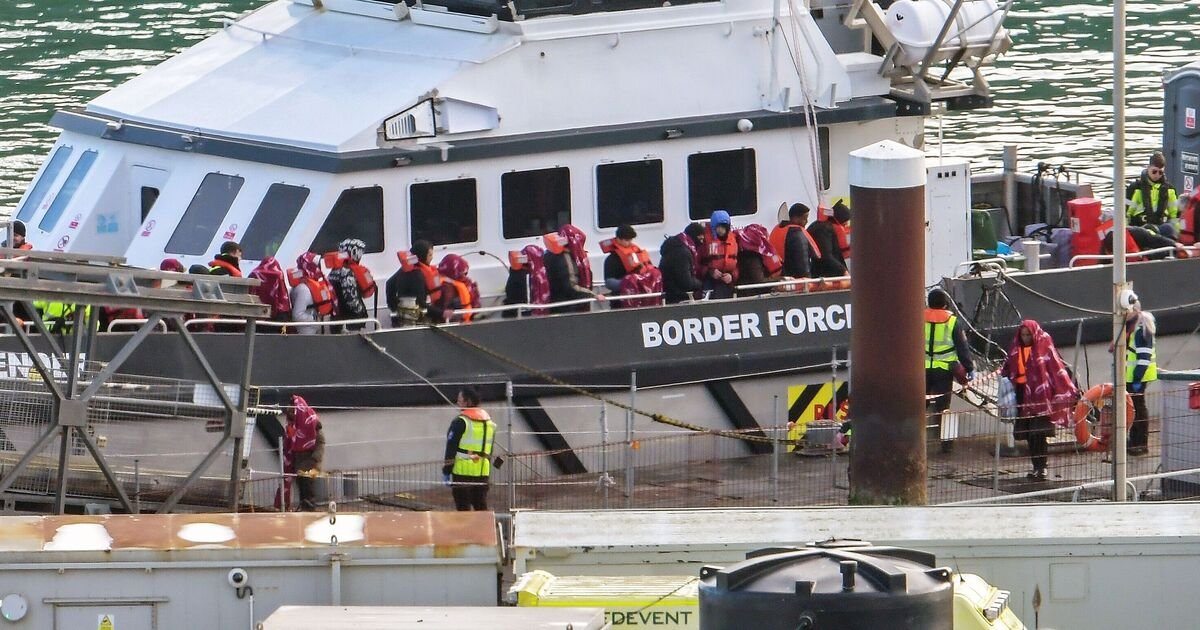 Keir Starmer Faces Criticism as Migrant Arrivals Surge to Record Numbers