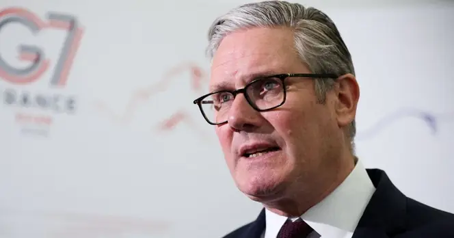 Keir Starmer's EU Rejoining Aspirations Diminished by Juncker's Comments