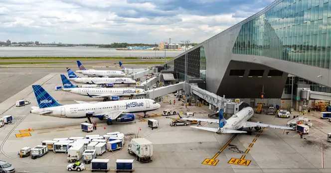 LaGuardia Airport Experiencing Major Flight Disruptions Due to Sinkhole