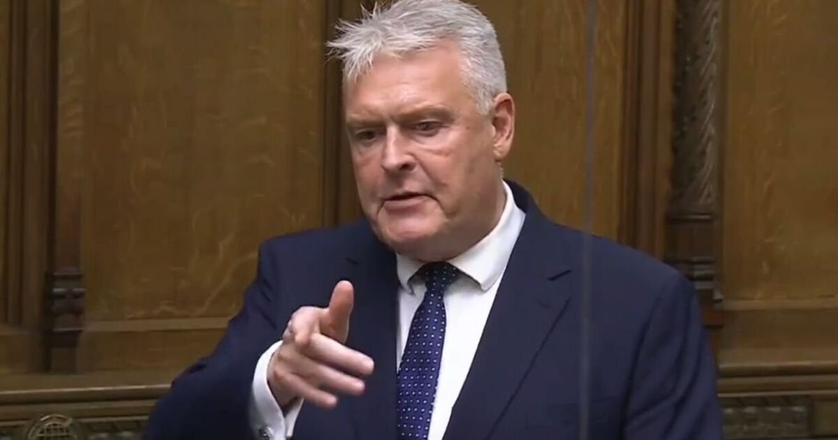 Lee Anderson Condemns School's Hitler Comparison as "Disrespectful"