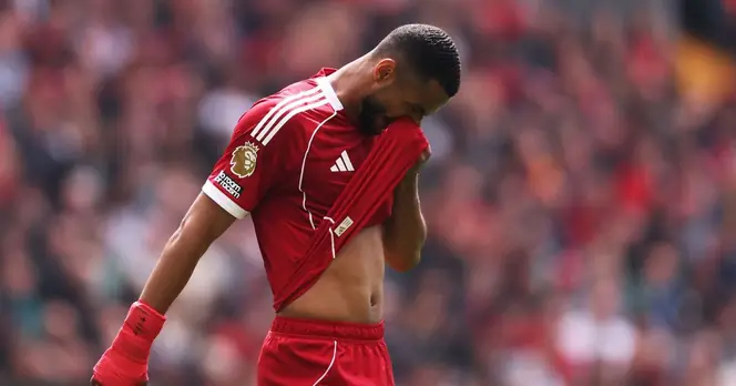 Liverpool Struggles Against Chelsea with Four Players Rated 5/10