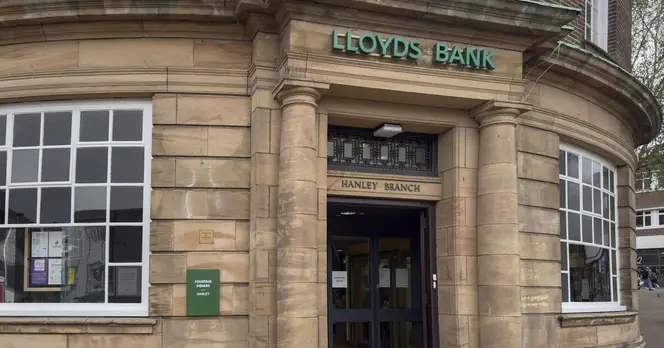 Lloyds Bank Introduces Budgeting Tool to Help Customers Save £700