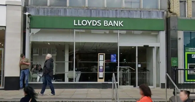 Lloyds Bank Faces Customer Backlash Over Confusing Changes to Account Management