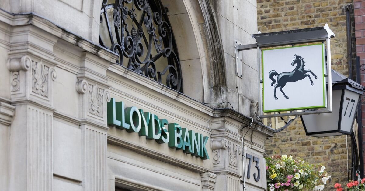 Lloyds Bank to Discontinue Current Account Switch Service on 31 October