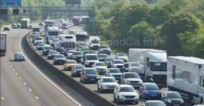 M25 Traffic Standstill Due to Major Collision Between Sevenoaks and Godstone