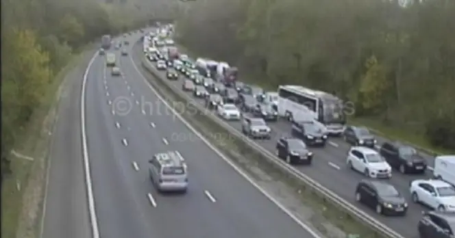 M4 Collision Causes Major Delays and Lane Closures Between Chieveley and Theale