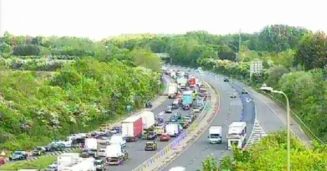 M40 Southbound Delays Following Car and Motorbike Collision in Oxfordshire