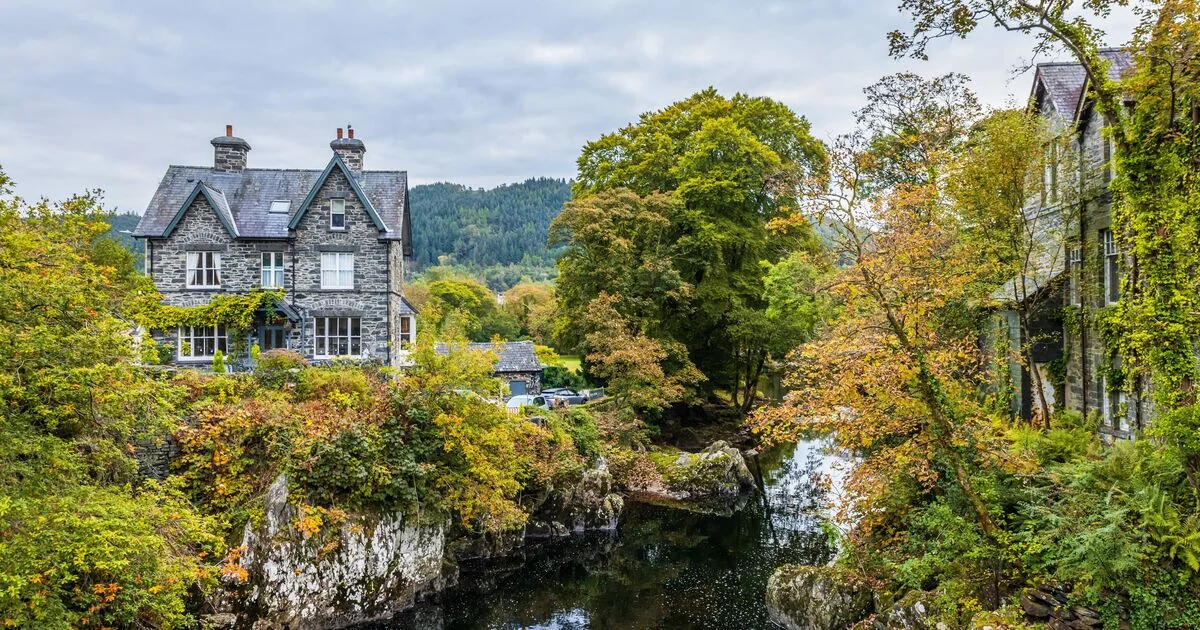 Betws-y-Coed: A Stunning Welsh Village for Hikers and Nature Lovers