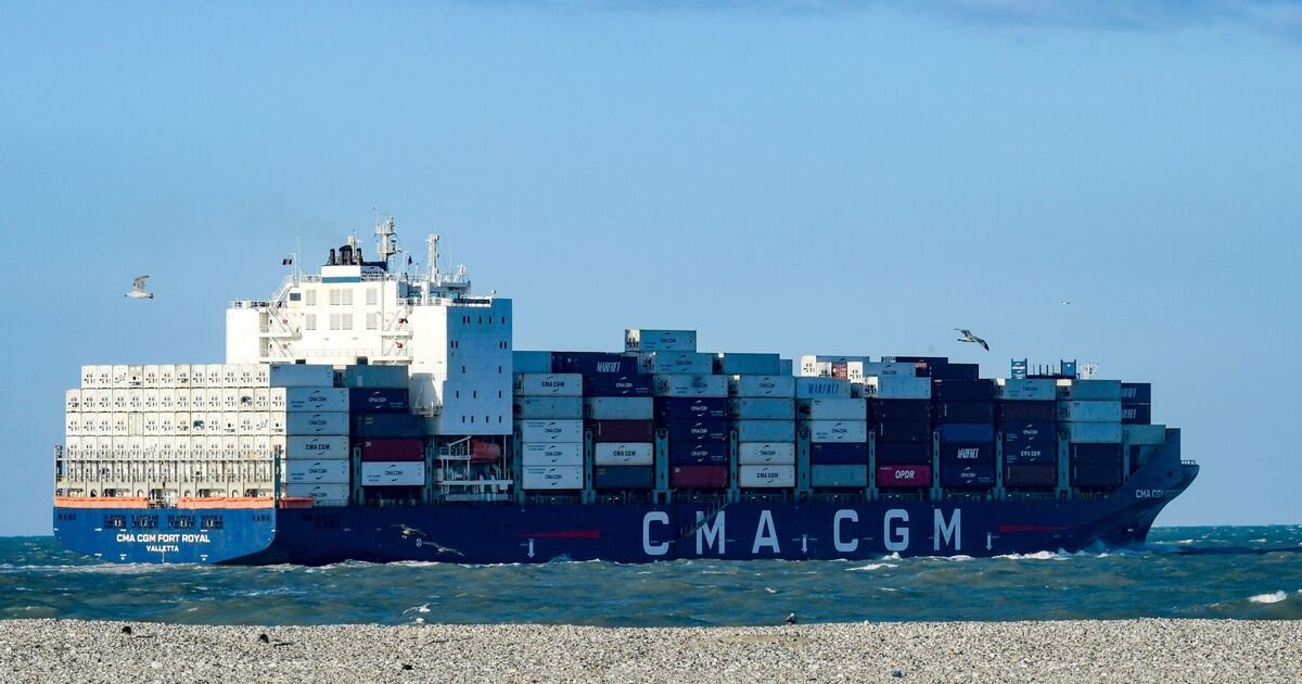 Suspected Russian Agents Enter UK, Raising National Security Concerns