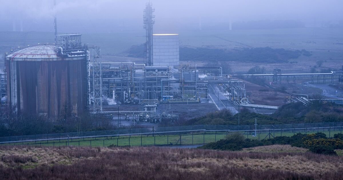ExxonMobil Plans Closure of Major UK Plant, Threatening 400 Jobs