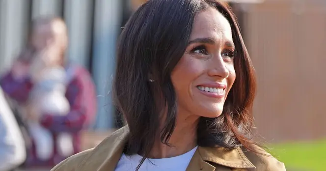 Meghan Markle and Prince Harry Attend Aboriginal Walking Tour in Casual Attire