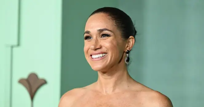 Meghan Markle Praises Amy Poehler's Book as a Must-Read Insight