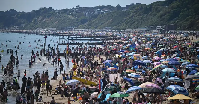 Met Office Warns 16 UK Regions to Face Heatwave with 32C Temperatures