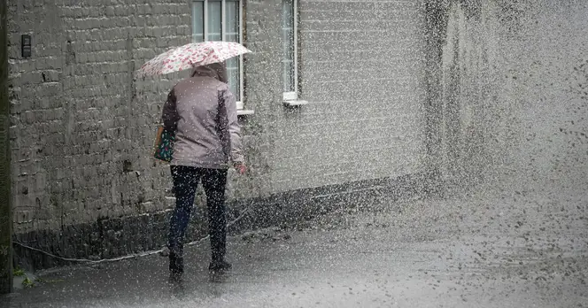 Met Office Warns of Heavy Rain in Nine Regions on Saturday