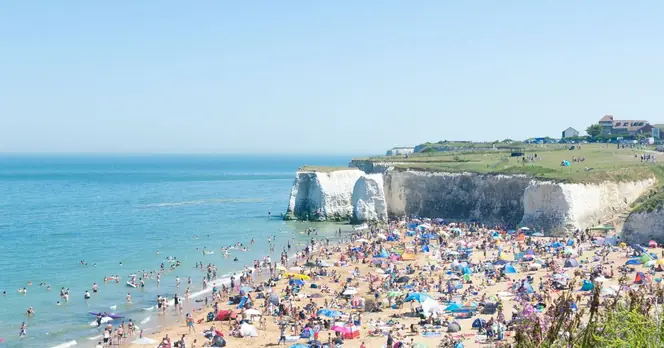 Met Office Warns of Extreme Heat as 32C Temperatures Expected in Nine Areas
