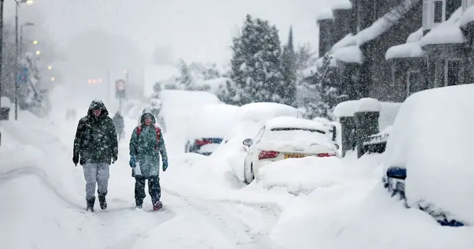 Met Office Warns of Upcoming Snow in Nine UK Regions Before Sunday