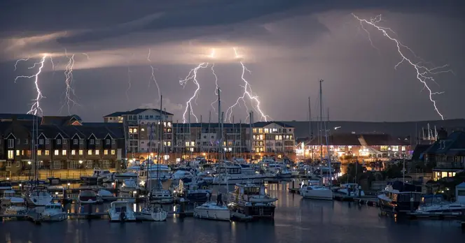 Met Office Issues Thunderstorm Warning for Nine Counties This Bank Holiday Weekend