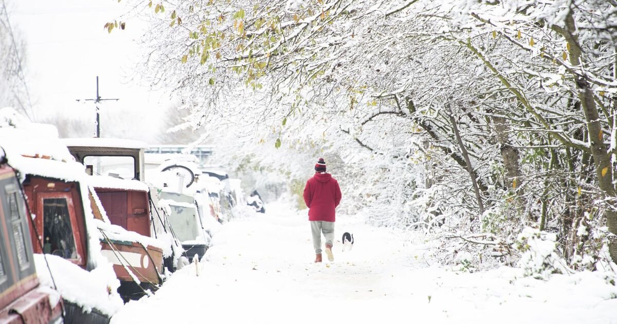 Met Office Issues Snowfall Warnings for 37 UK Regions Overnight