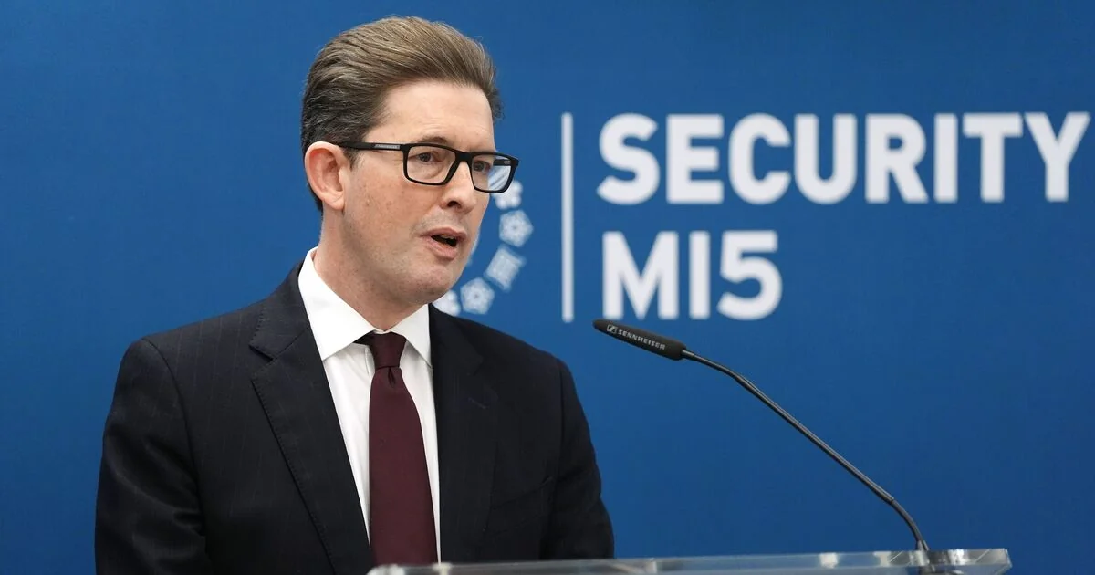 MI5 to Compensate 'Beth' Over Neo-Nazi Agent Mismanagement