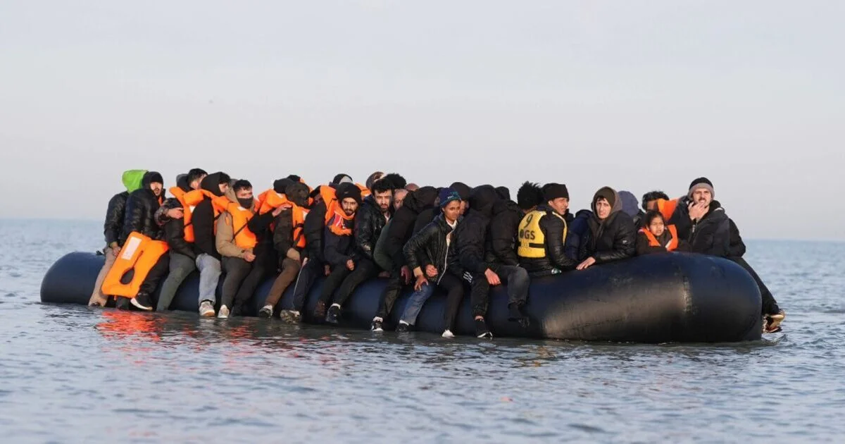 Migrants Attempt Channel Crossing in Small Boats Amid Ongoing Crisis