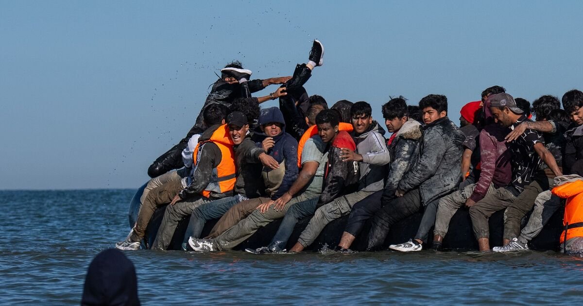 Ministers Pressured to Increase Migrant Accommodation in Local Homes