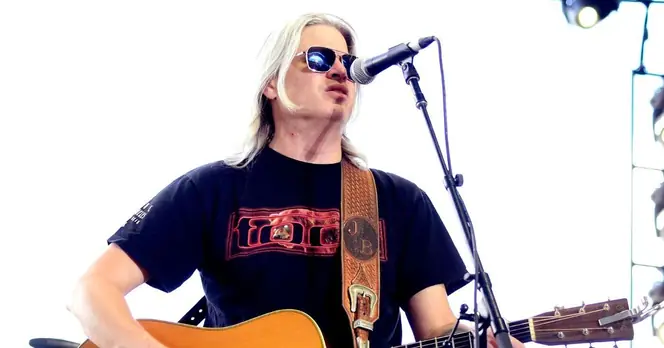 Jason Boland Cancels Show After Loss of Beloved Dog