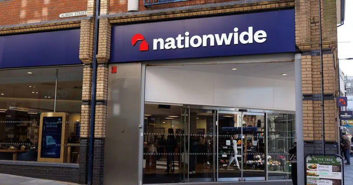 Nationwide and Lloyds Warn Customers to Prepare for Holiday Travel Expenses