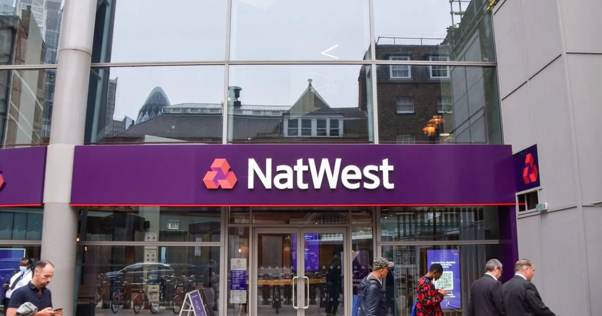 NatWest Urges Customers to Enhance Savings with '£10 Rule' Strategy